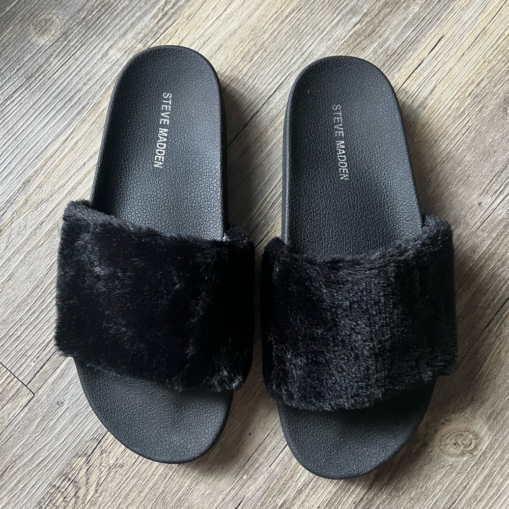 Steve Madden Fur Trim Slide Sandals